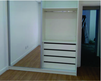 Guarda Roupa com Porta de Espelho
